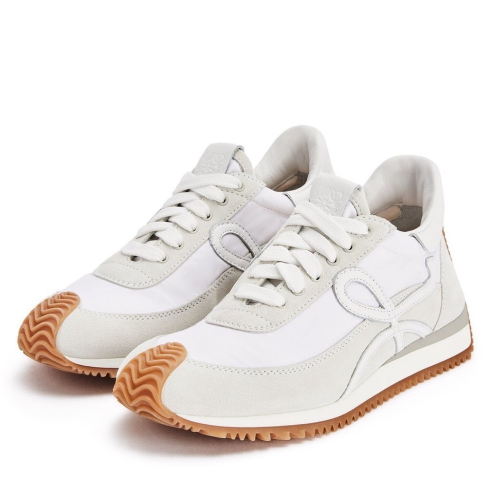 Loewe flow runner sneaker in white suede 6.5-7